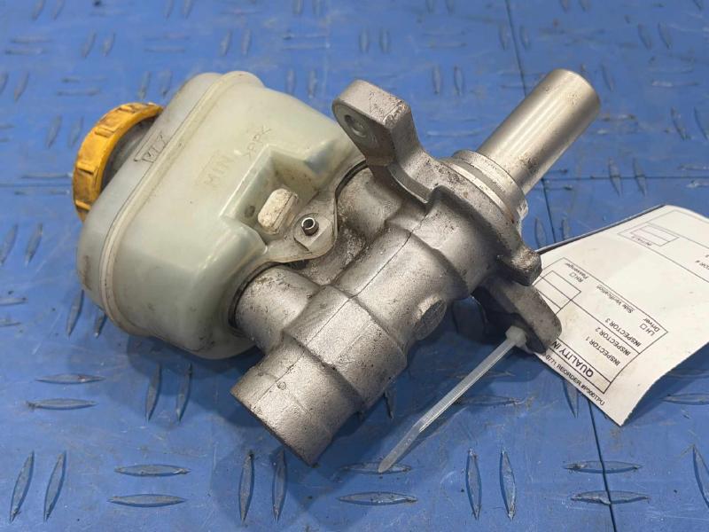 2010 Subaru Legacy Master Cylinder