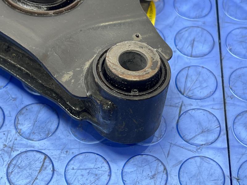 2020 Nissan Altima Lower Control Arm Rr