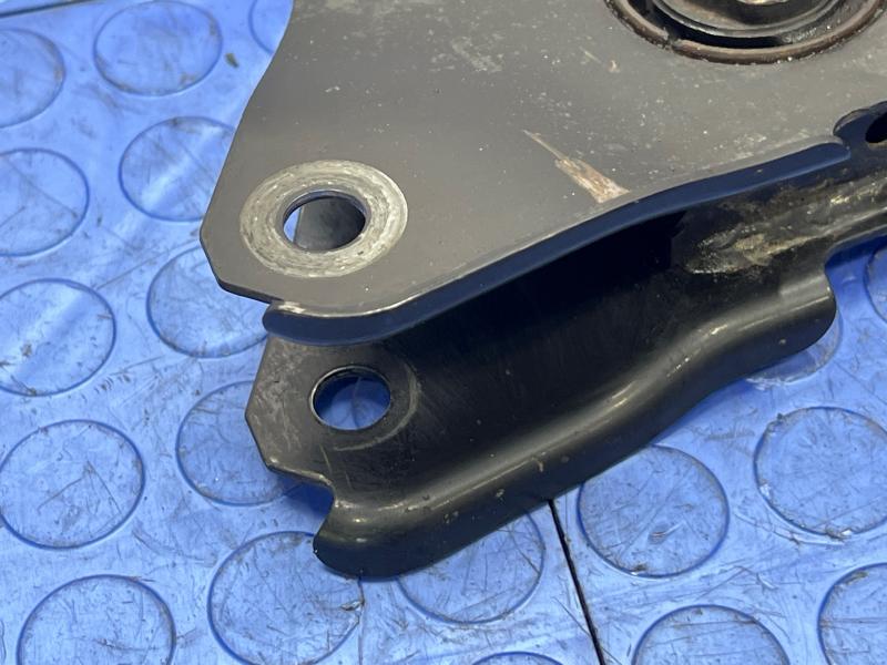 2020 Nissan Altima Lower Control Arm Rr