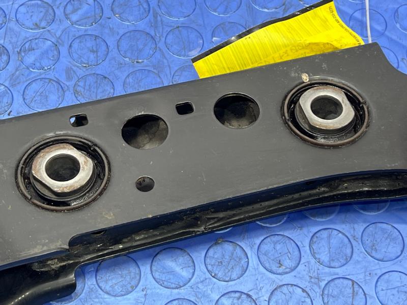 2020 Nissan Altima Lower Control Arm Rr