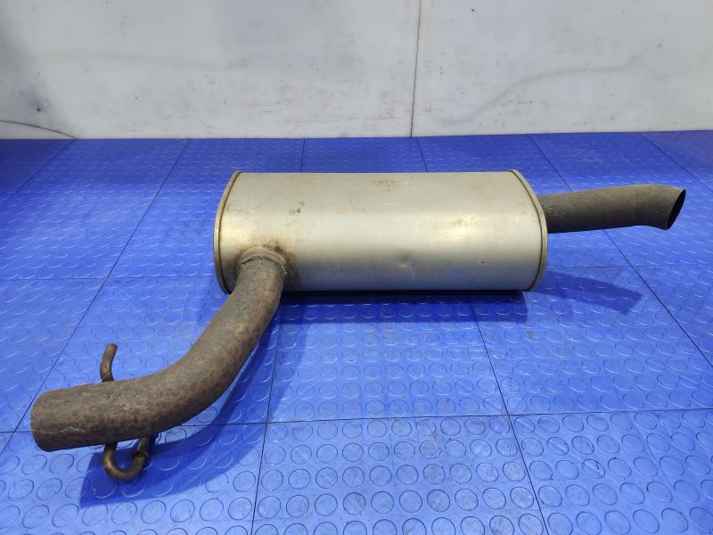 2012-2018 Volkswagen Passat 3.6L Center Intermediate Exhaust Muffler OEM 561253409B