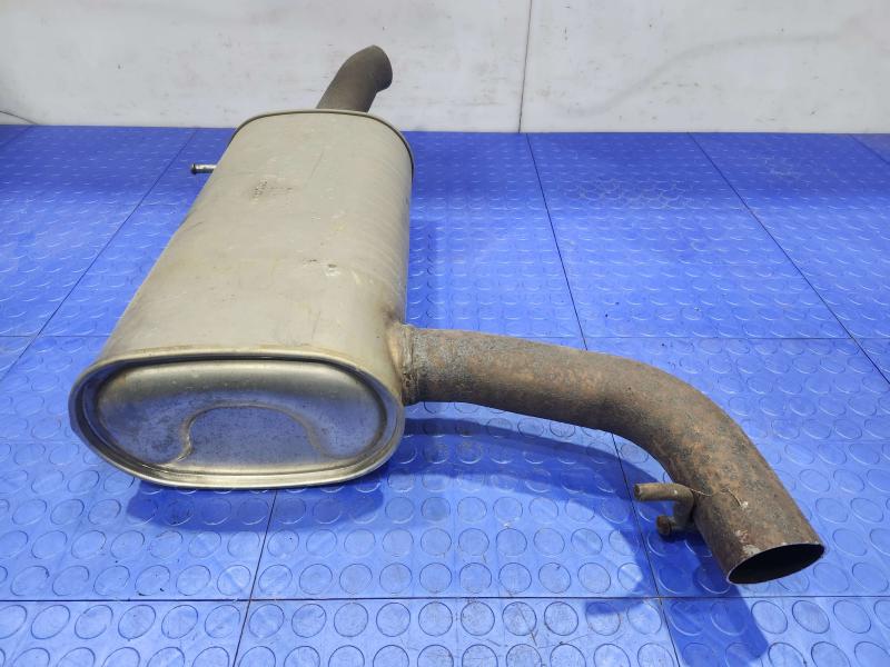 2012-2018 Volkswagen Passat 3.6L Center Intermediate Exhaust Muffler OEM 561253409B