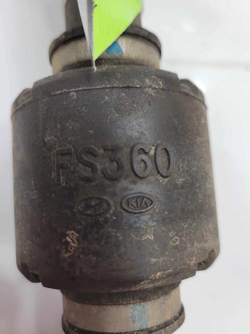 2013 Hyundai Veloster Axle Shaft