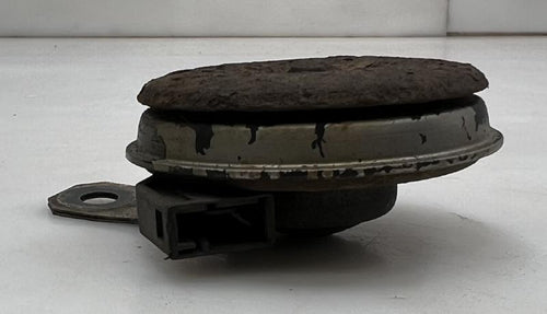 1998 - 2000 Toyota Rav-4 Low Note Horn Assembly OEM 8652042040