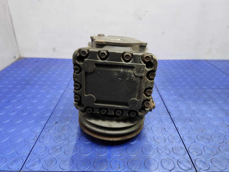 1982 Ford Econoline E-350 A/C Air Compressor