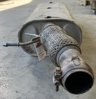 2009 Chevrolet Tahoe Muffler