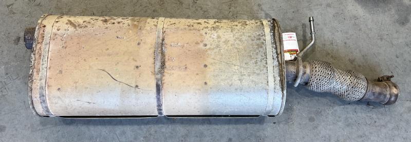 2009 Chevrolet Tahoe Muffler
