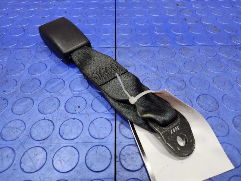 2013 Nissan Pathfinder Rear Seat Belt