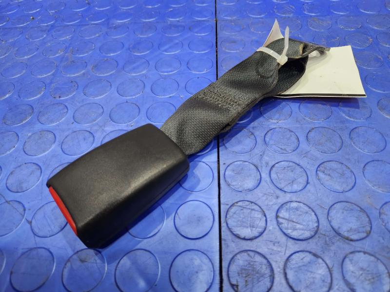 2013 Nissan Pathfinder Rear Seat Belt