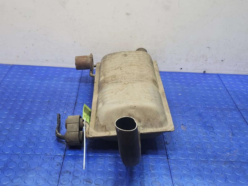 2003 Lincoln Town Car Muffler