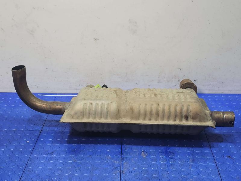 2003 Lincoln Town Car Muffler