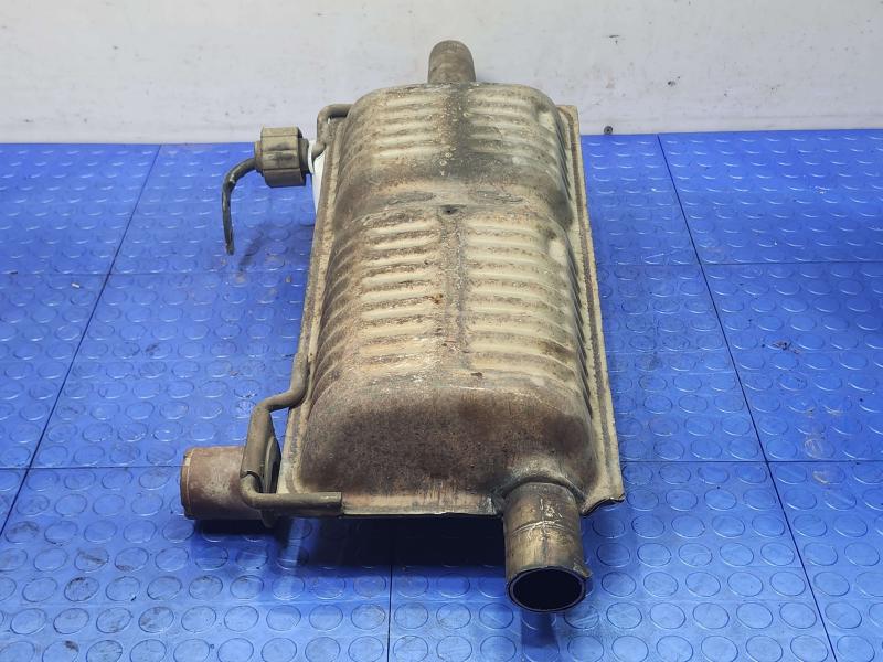 2003 Lincoln Town Car Muffler