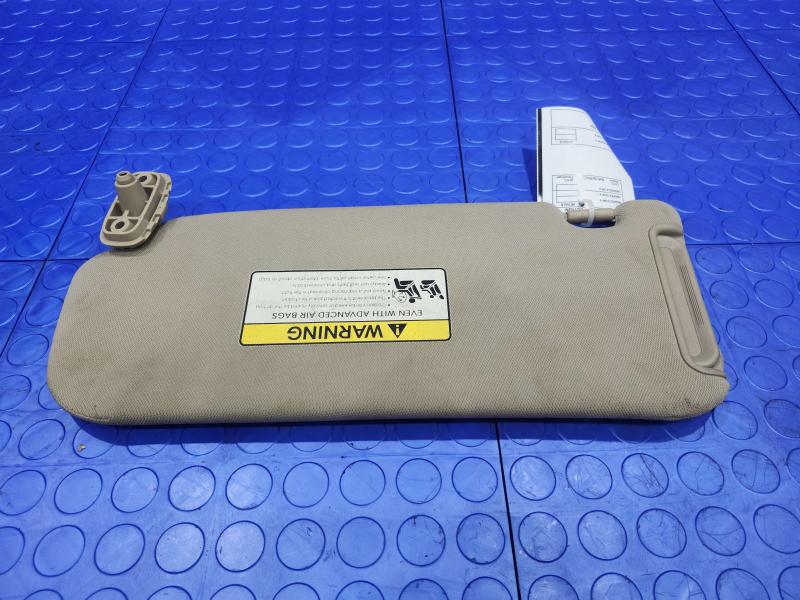 2011 Kia Sorento Sun Visor