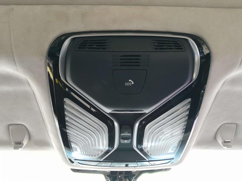 2016-2019 BMW 740i 750i G11 Roof Console Assembly Black w/ Sunroof OEM 61-31-6-838-223