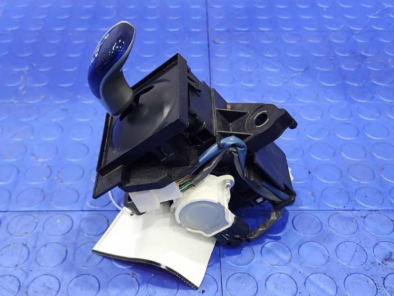 2010-2015 Toyota Prius Automatic Gear Shifter Assembly Genuine OEM 33550-47053