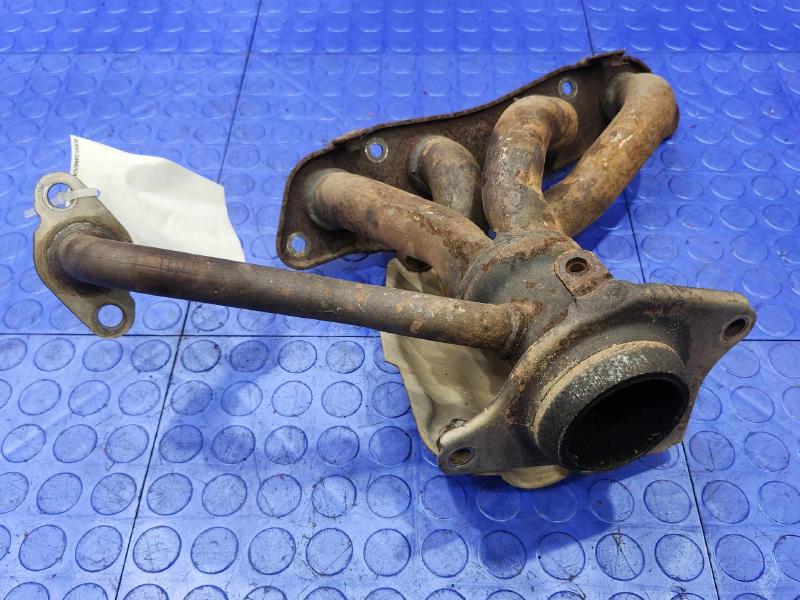 2014 Toyota Prius Exhaust Manifold