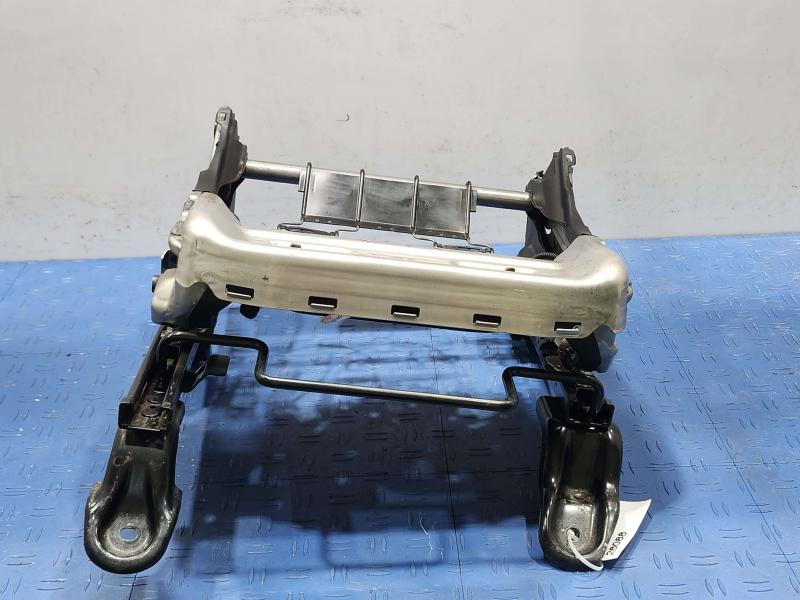 2020 Subaru Forester Seat Track