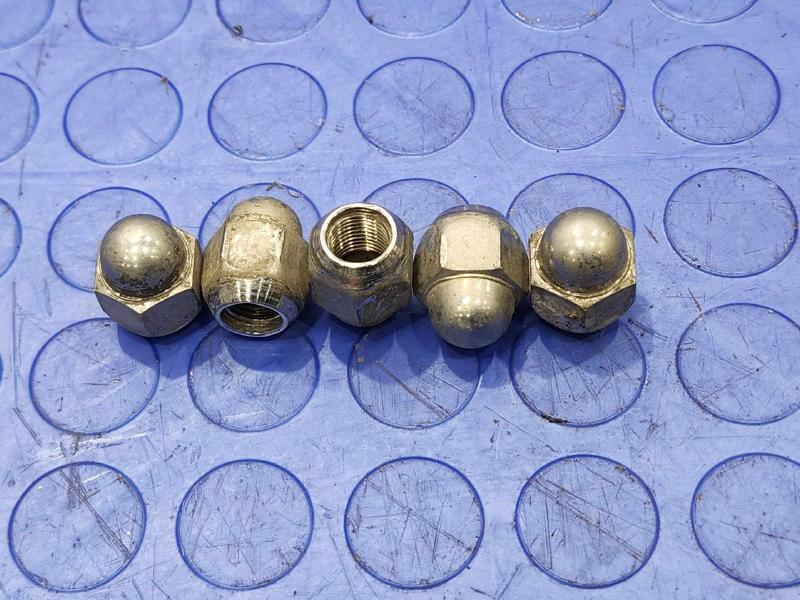 2008 Subaru Tribeca Lug Nuts
