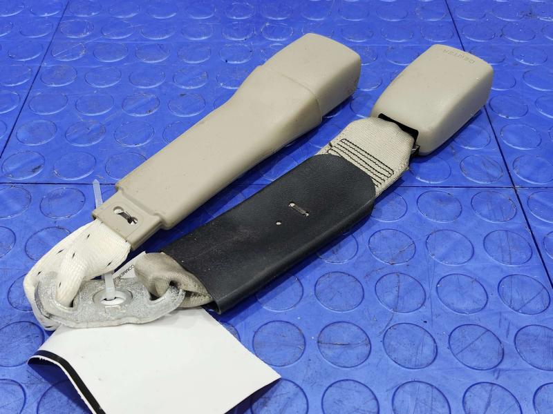2011 Toyota Camry Rear Seat Belt