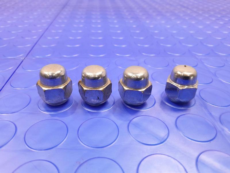 2021 Nissan Versa Lug Nuts