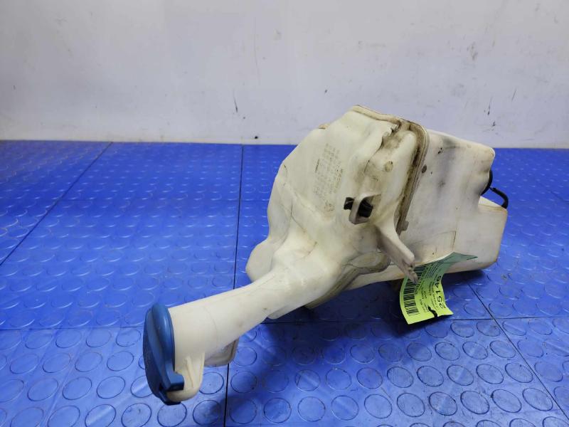 2014-2016 Kia Forte Sedan Windshield Washer Fluid Reservoir Assembly OEM 98610A7010