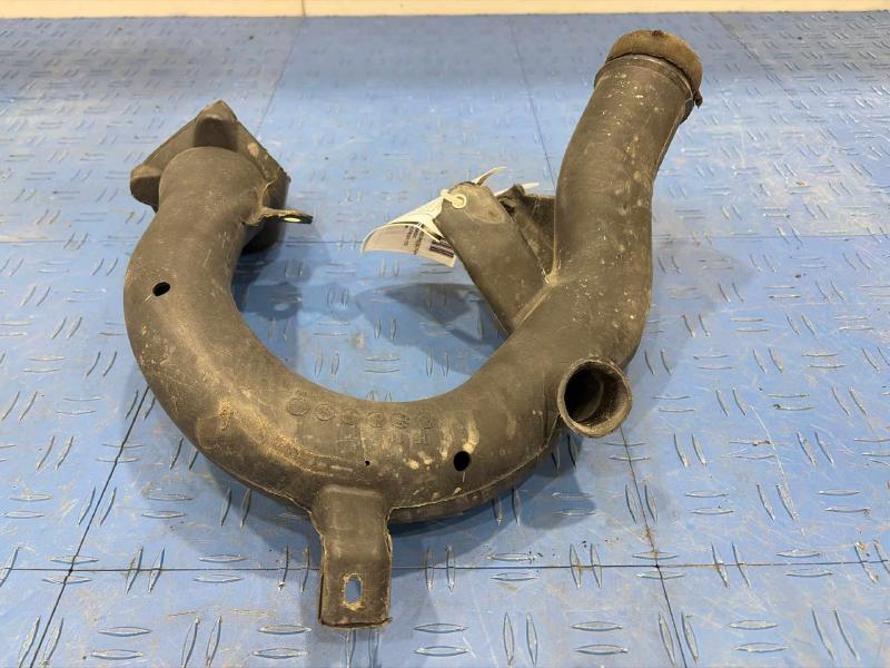 2007 Toyota RAV4 Air Intake Tube/Resonator