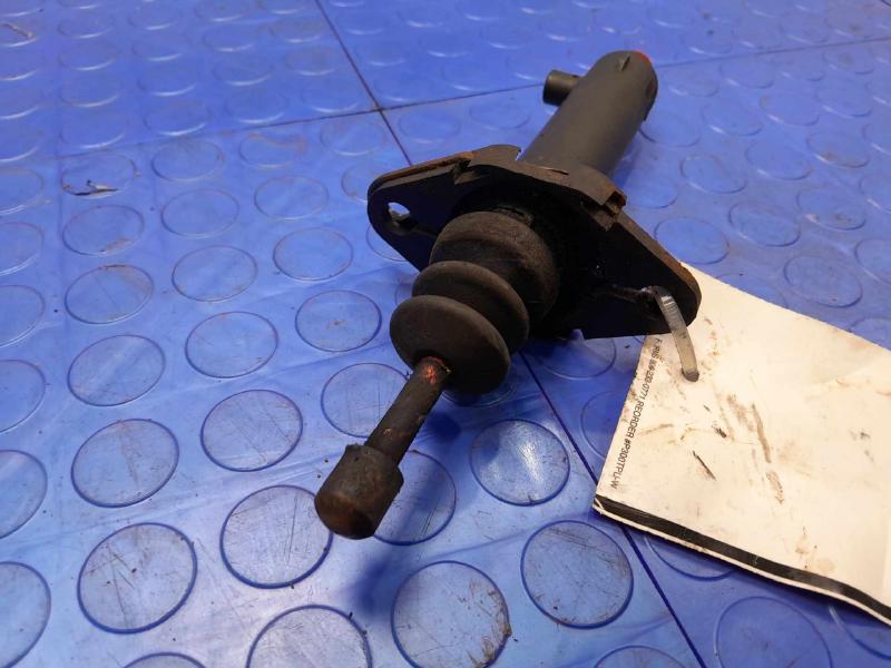 1997-2006 Jeep Wranger TJ Slave Cylinder Assembly Genuine OEM Part 52107652AD