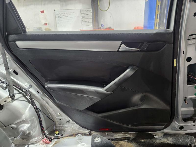 2015 Volkswagen Passat Rear Door Trim Panel