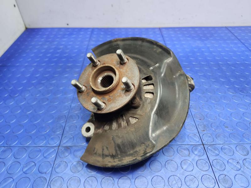 2013 Toyota Prius Spindle Knuckle Front
