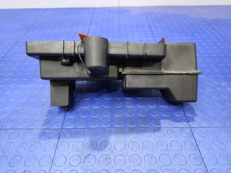 2006-2007 Dodge Caravan Battery Tray Carrier Genuine OEM Part 5002124AB
