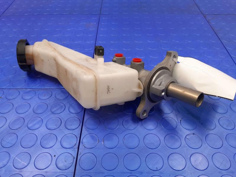 2020 Hyundai Elantra Sedan CVT Brake Master Cylinder Assembly OEM 58510F2CC0