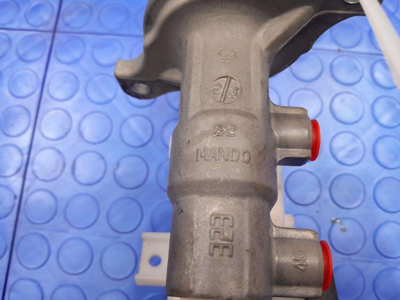 2020 Hyundai Elantra Sedan CVT Brake Master Cylinder Assembly OEM 58510F2CC0