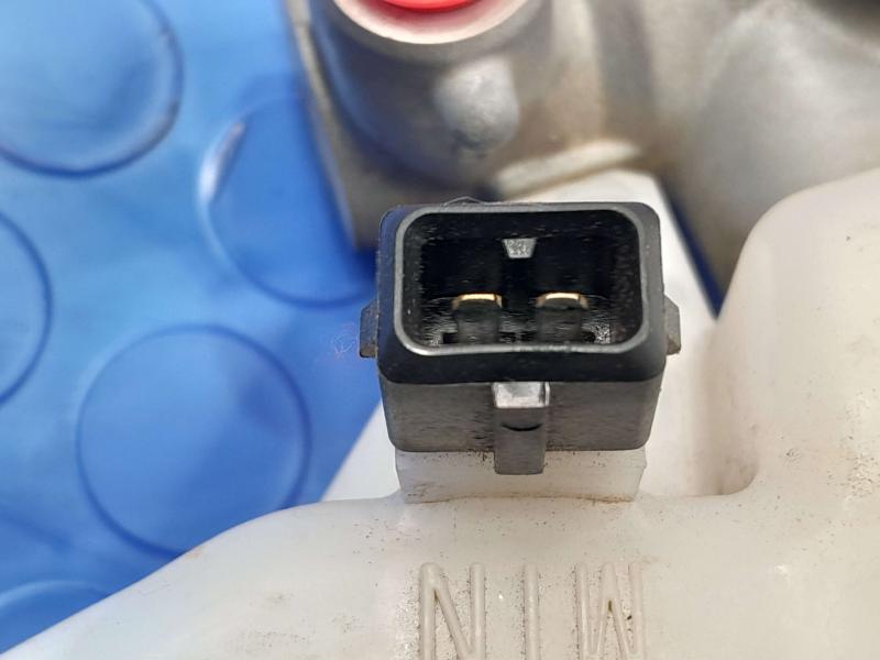 2020 Hyundai Elantra Sedan CVT Brake Master Cylinder Assembly OEM 58510F2CC0