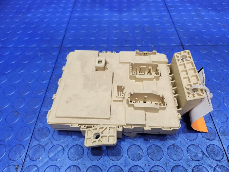 2016 Kia Sedona Cabin Fuse Box