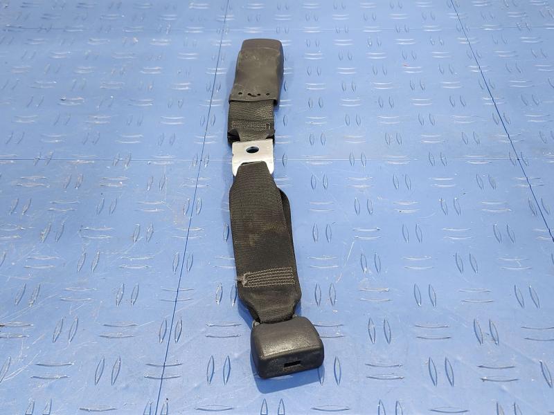 2013 Toyota Yaris Rear Seat Belt