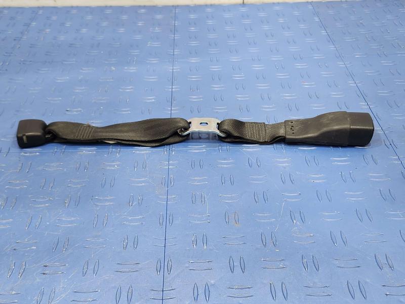 2013 Toyota Yaris Rear Seat Belt