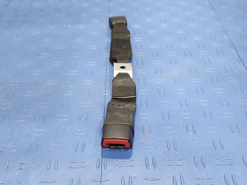 2013 Toyota Yaris Rear Seat Belt