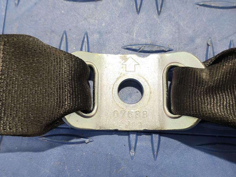 2013 Toyota Yaris Rear Seat Belt