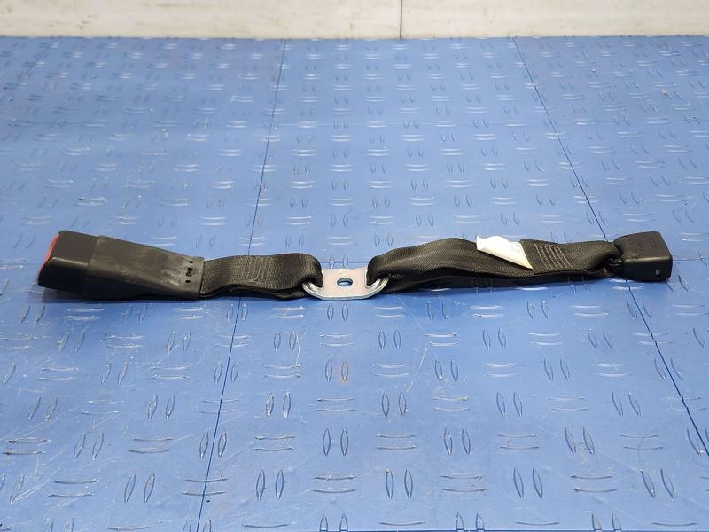 2013 Toyota Yaris Rear Seat Belt