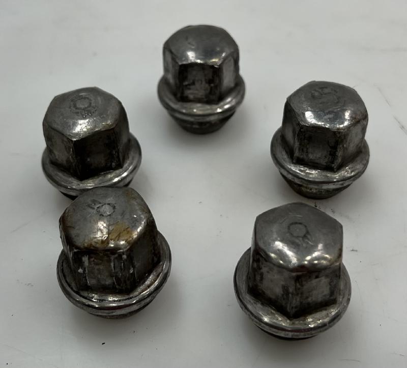2011 Dodge Charger Lug Nuts