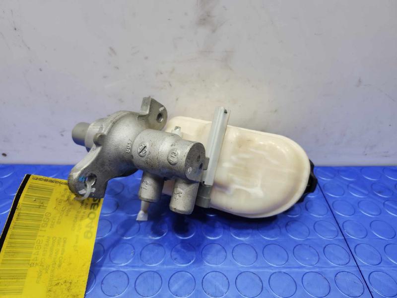 2013-2014 Cadillac ATS Brake Master Cylinder Assembly Genuine OEM 22909761