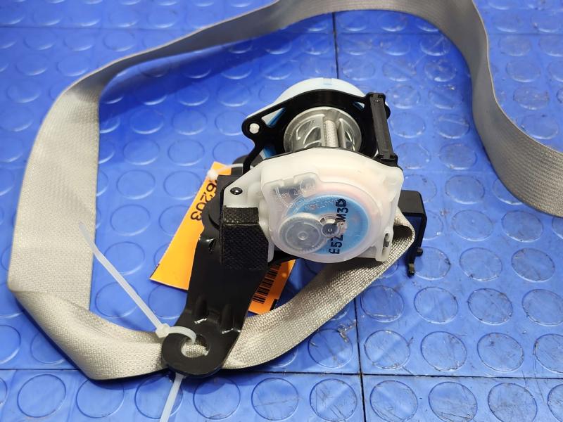 2016 Kia Sedona Rear Seat Belt
