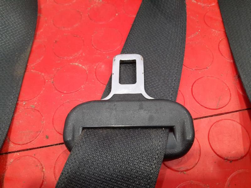 2014 Infiniti QX80 Front Seat Belt
