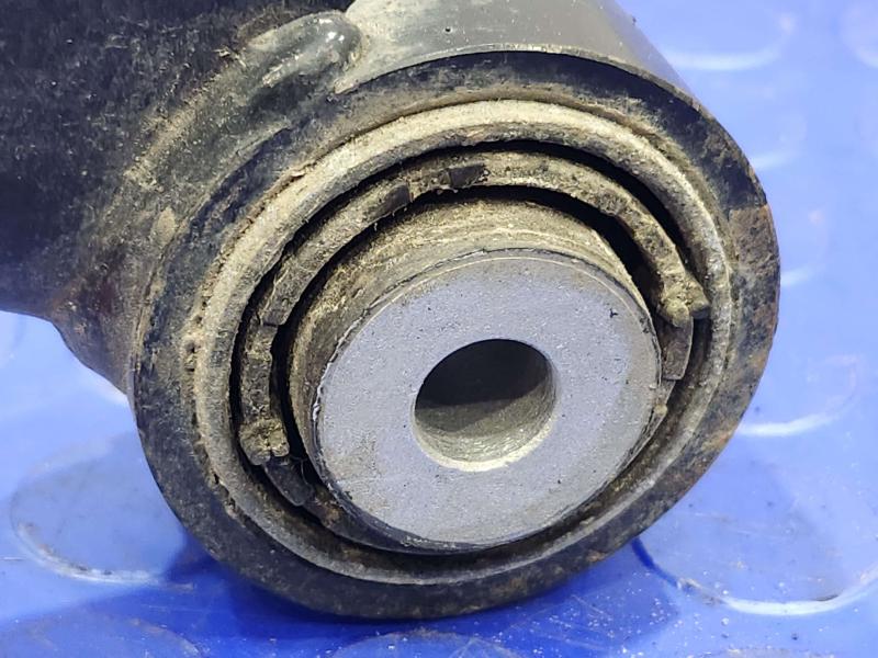 2017 Chrysler 200 Upper Control Arm Rear
