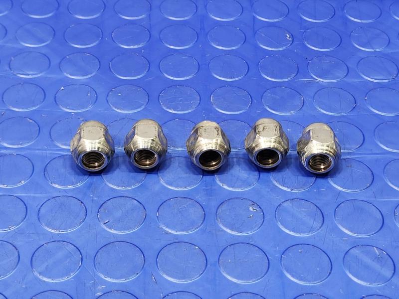2022 Nissan Altima Lug Nuts