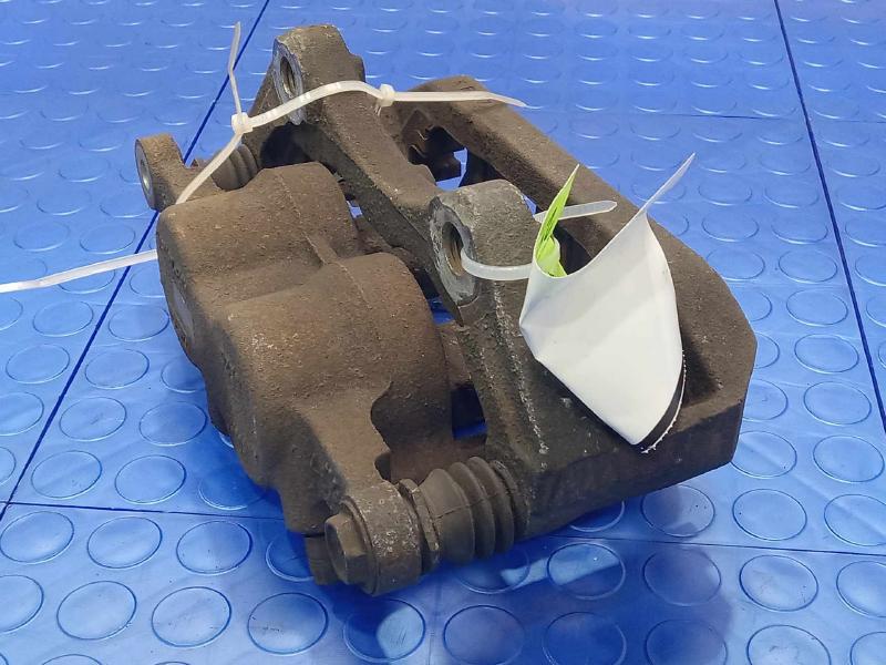 2015 Ford Taurus Caliper
