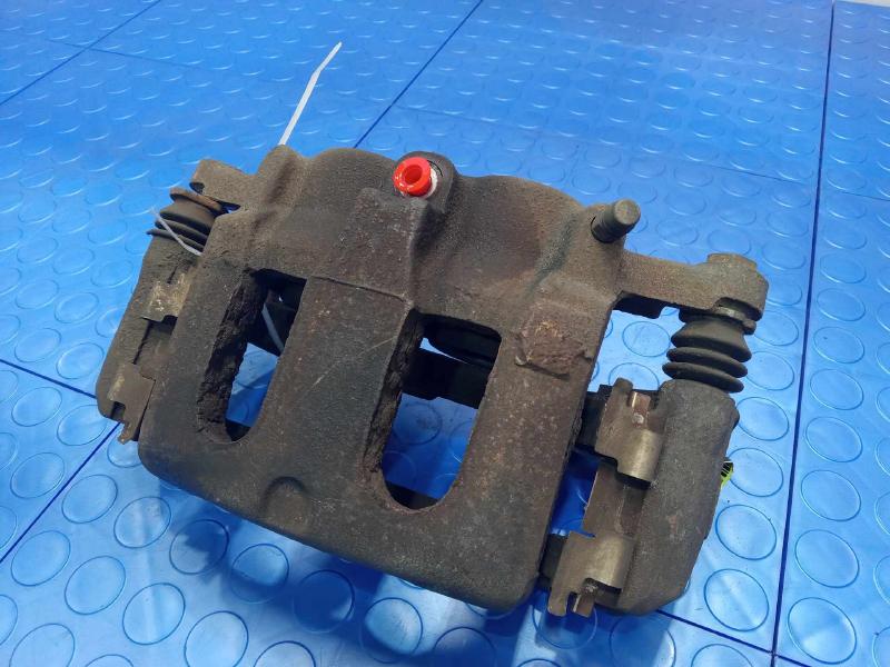 2015 Ford Taurus Caliper