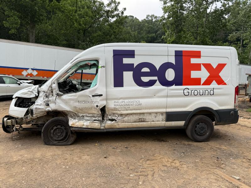 2002 Ford Econoline E-350 Wheel