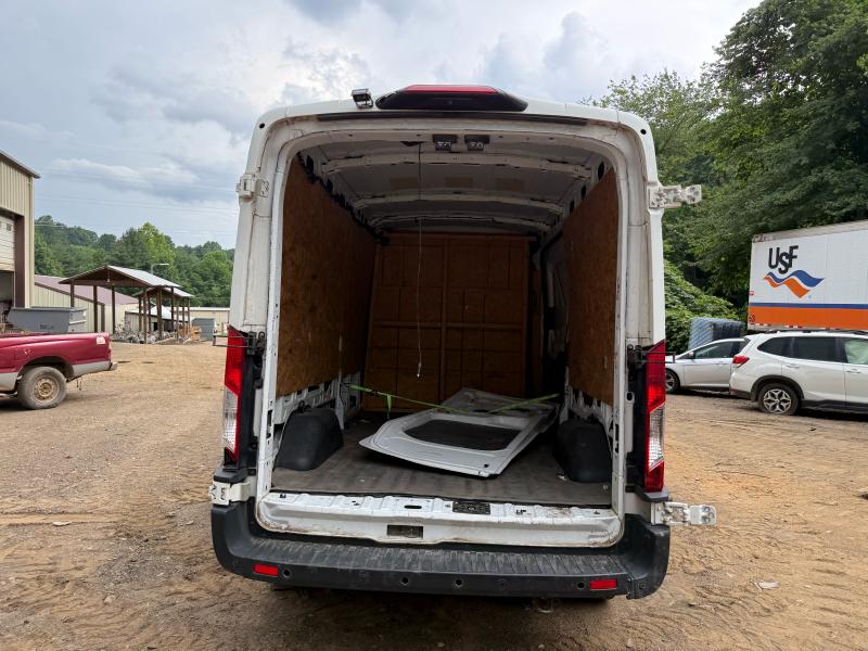 2002 Ford Econoline E-350 Wheel