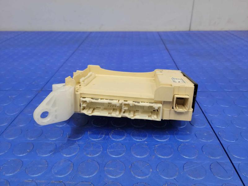 2015 Toyota Camry Cabin Fuse Box